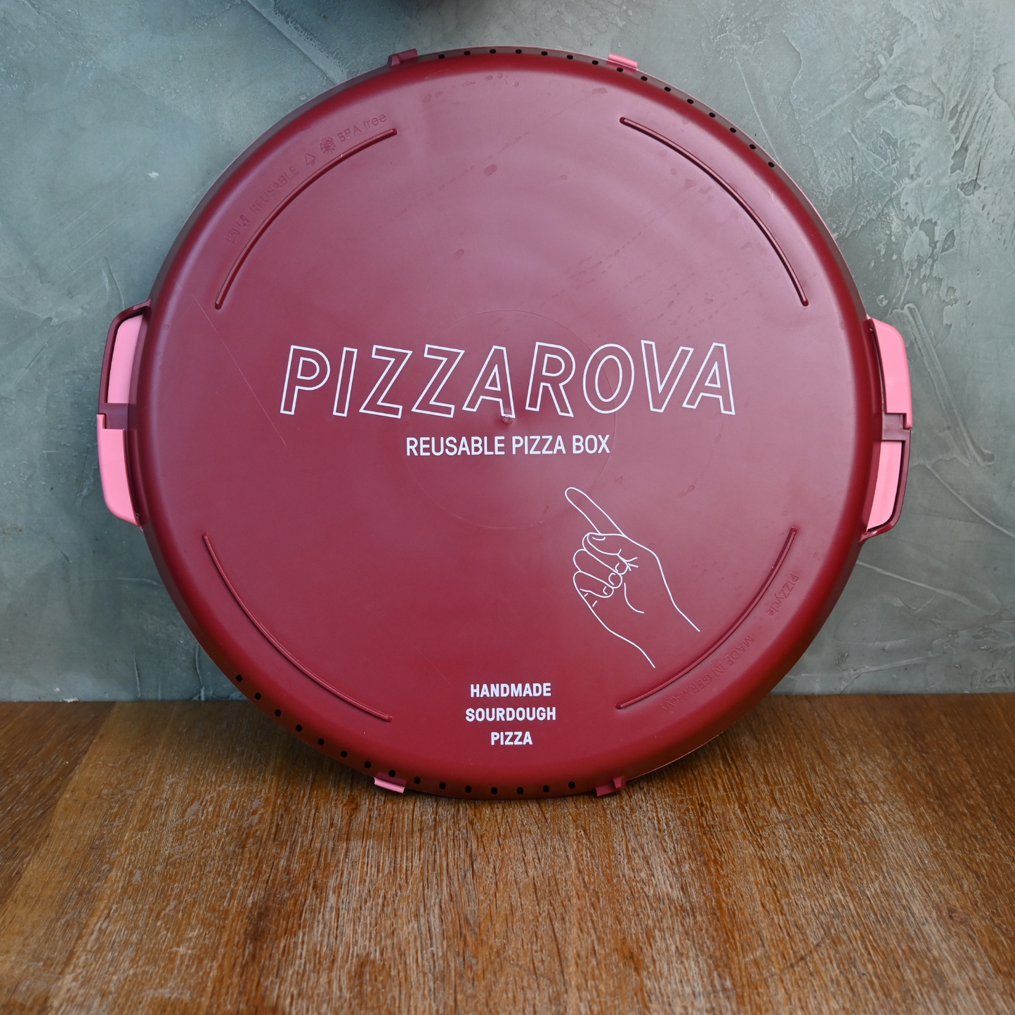 Pizzarova reusable pizza box